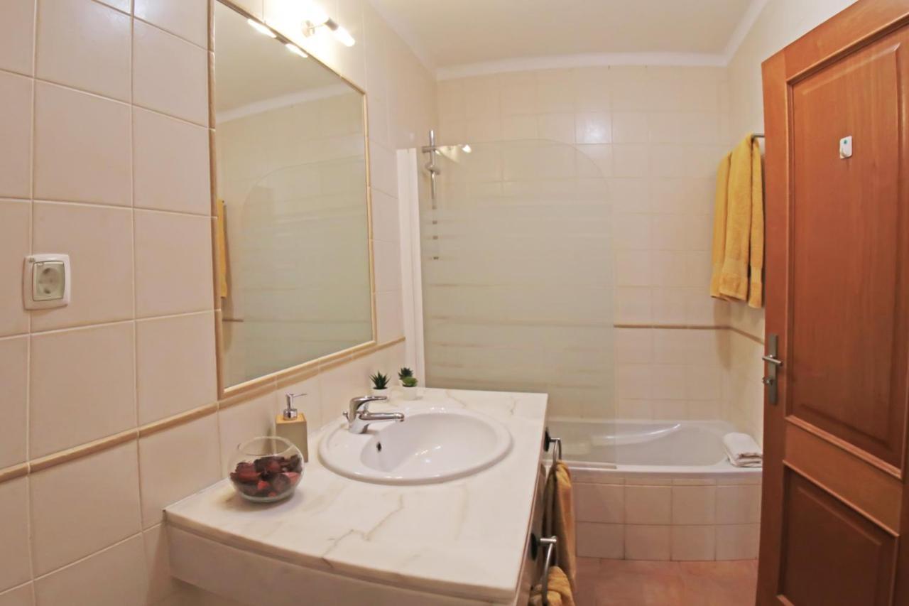 Ml Central Vila Apartment كارفويرو المظهر الخارجي الصورة